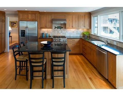 64 Gregory St, Marblehead, MA 01945 photo 10
