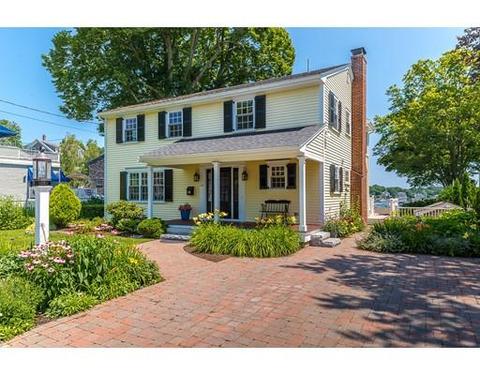 64 Gregory St, Marblehead, MA 01945 photo 1