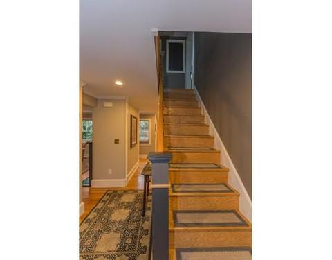 23 Curtis St, Marblehead, MA 01945 photo 14