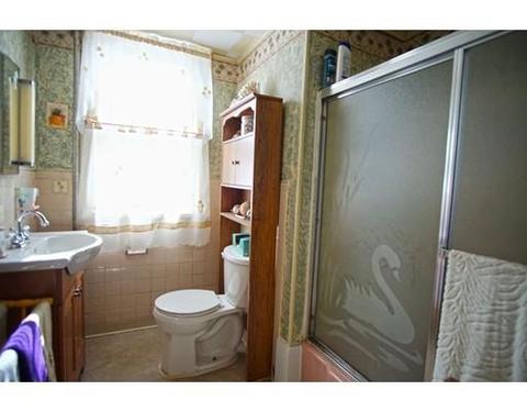 24 Webber St, Springfield, MA 01108 photo 10