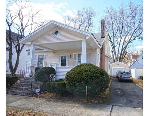 24 Webber St, Springfield, MA 01108 photo 1