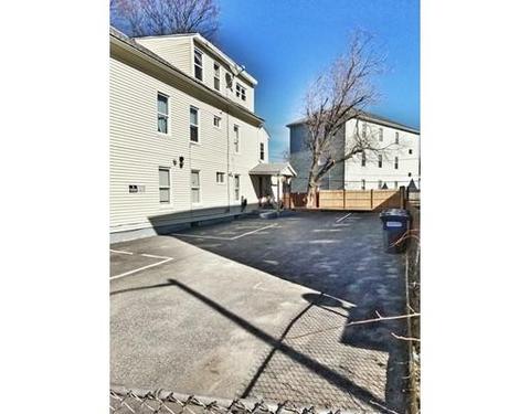 25 Camp St, Worcester, MA 01603 photo 3