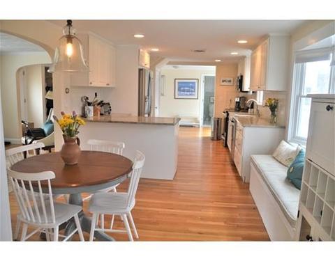 7 Hillside Ave, Needham, MA 02494 photo 3
