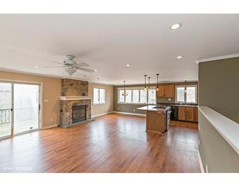 10 Becker Cir, Gloucester, MA 01930 photo 3
