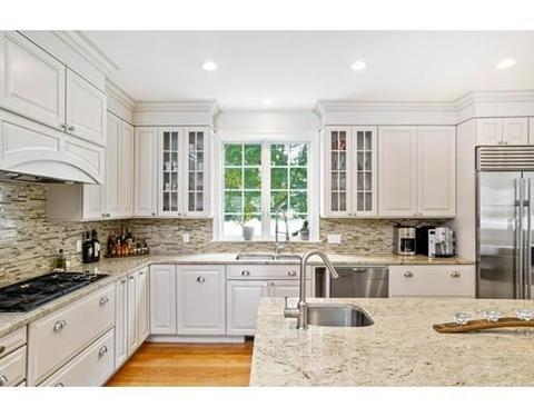 4 Macarthur Rd, Wellesley, MA 02482 photo 1