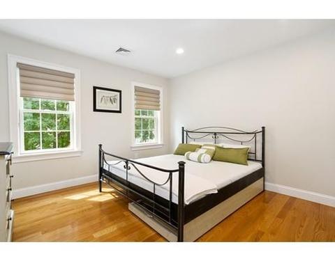 4 Macarthur Rd, Wellesley, MA 02482 photo 14