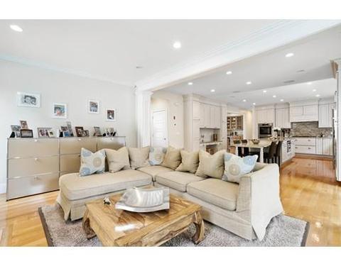 4 Macarthur Rd, Wellesley, MA 02482 photo 9