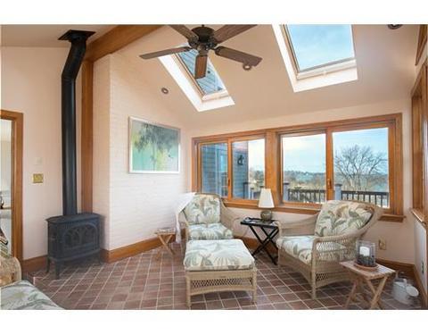 21 Cottage St, Hingham, MA 02043 photo 11