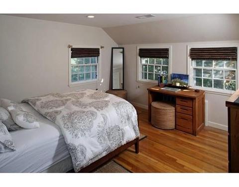 21 Cottage St, Hingham, MA 02043 photo 19