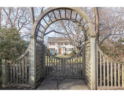 21 Cottage St, Hingham, MA 02043 photo 3