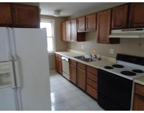 151 Trafton Rd, Springfield, MA 01108 photo 3
