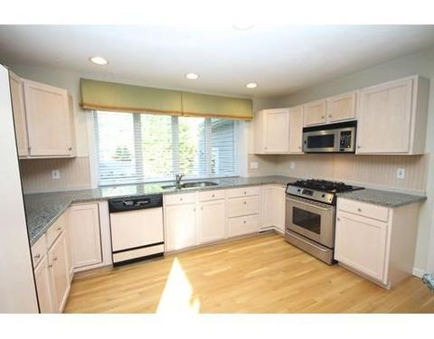 34 Periwinkle Ln, Mashpee, MA 02649 photo 6