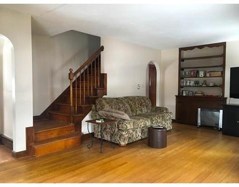 7 Dalton Ave, Chicopee, MA 01020 photo 4