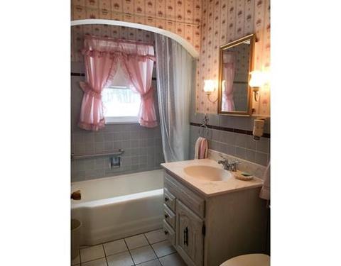 7 Dalton Ave, Chicopee, MA 01020 photo 8
