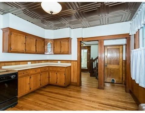 122 Whitmarsh Ave, Worcester, MA 01606 photo 3