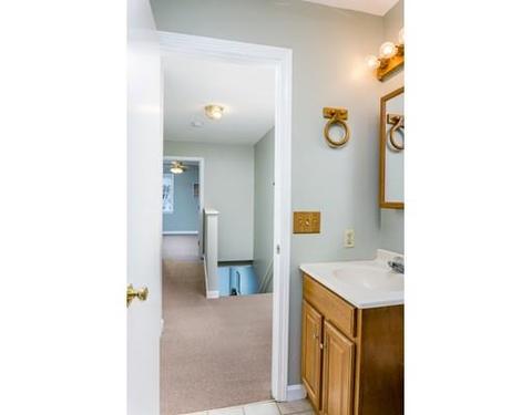 28 Blanding St, Springfield, MA 01151 photo 11