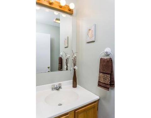 28 Blanding St, Springfield, MA 01151 photo 8
