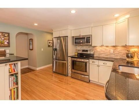 12 Kinney Dr, Worcester, MA 01602 photo 3