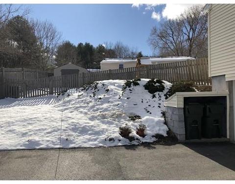 26 Wayne Ave, Dudley, MA 01571 photo 3