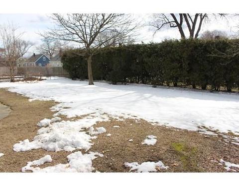53 Edgewood Ave, Chicopee, MA 01013 photo 16