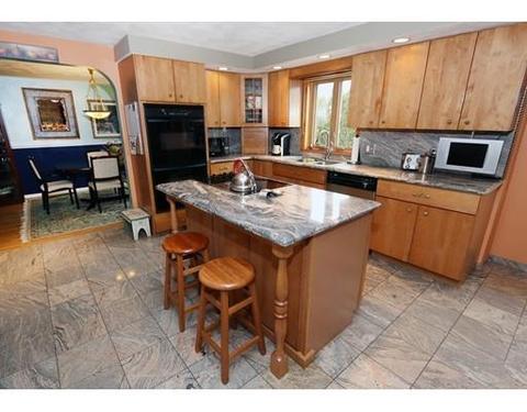 18 Constitution Rd, Stoneham, MA 02180 photo 4