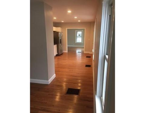 35 Falmouth St, Worcester, MA 01607 photo 8