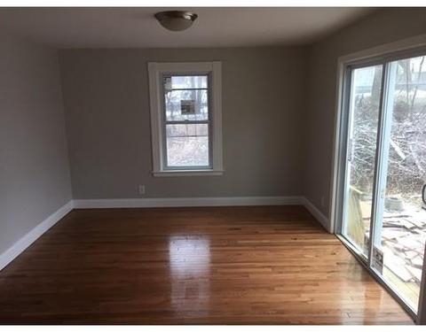 35 Falmouth St, Worcester, MA 01607 photo 4