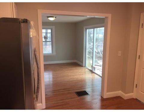 35 Falmouth St, Worcester, MA 01607 photo 3