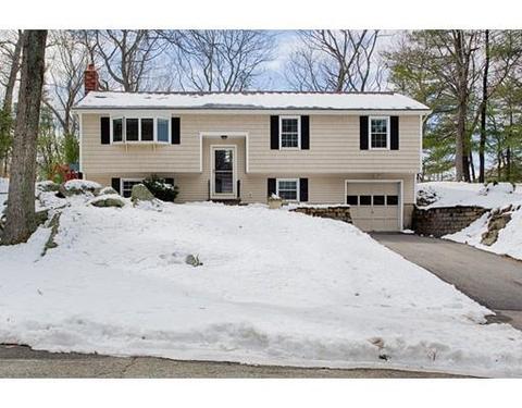 4 Cobblers Ln, Beverly, MA 01915 photo 1