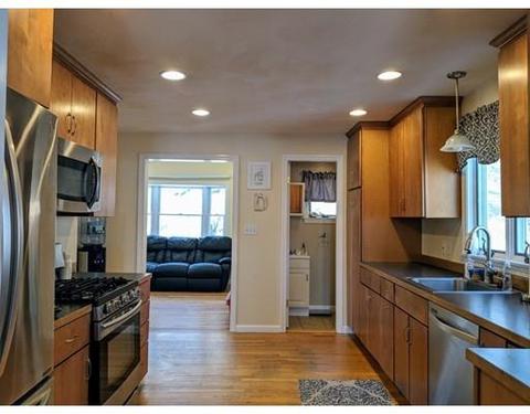 32 Falls St, Lynn, MA 01902 photo 9