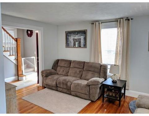 32 Falls St, Lynn, MA 01902 photo 4