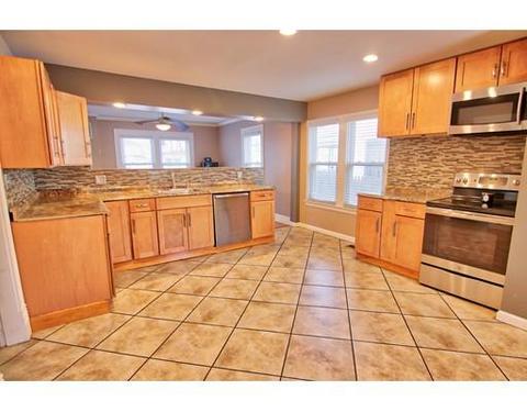 209 Bristol St, Springfield, MA 01109 photo 8