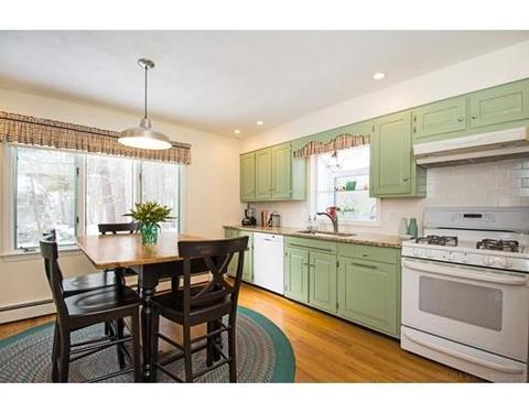 20 Grasshopper Ln, Acton, MA 01720 photo 5