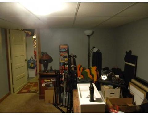 16 Ronald Dr, Springfield, MA 01104 photo 22