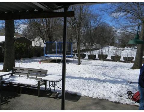 16 Ronald Dr, Springfield, MA 01104 photo 6
