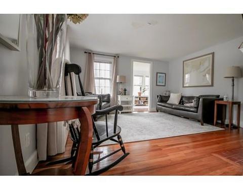 11 Nelson Pl, Worcester, MA 01605 photo 3