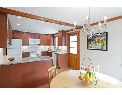 62 Scott Cir, Dedham, MA 02026 photo 5