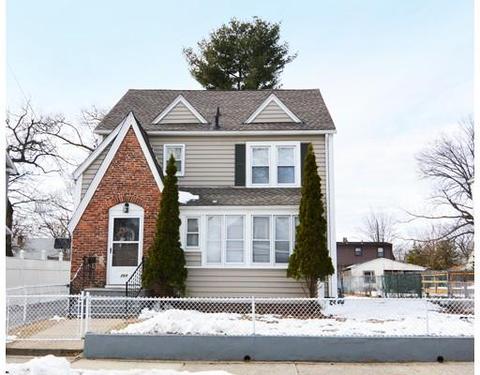 264 Redlands St, Springfield, MA 01104 photo 1