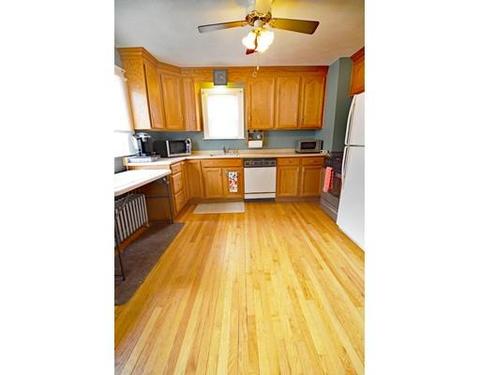 264 Redlands St, Springfield, MA 01104 photo 4