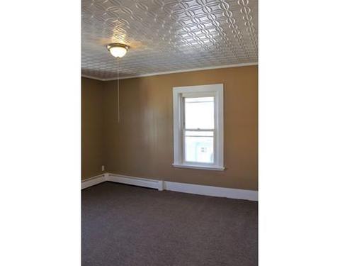 19 Maple Ave, Ware, MA 01082 photo 9