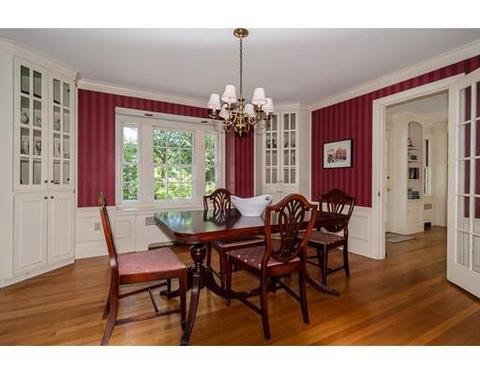 86 Forest St, Wellesley, MA 02481 photo 5