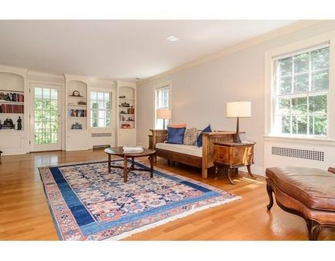 86 Forest St, Wellesley, MA 02481 photo 3