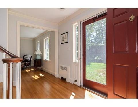 86 Forest St, Wellesley, MA 02481 photo 2
