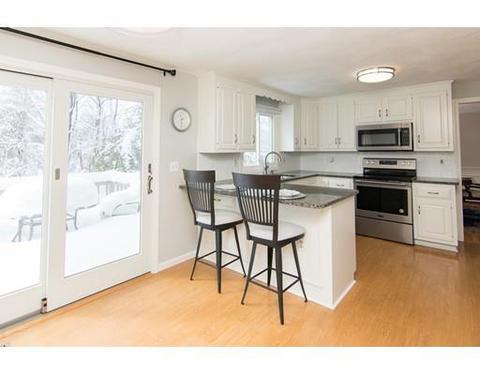 3 Beaverbrook Ln, Walpole, MA 02081 photo 4