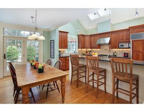 14 Pilgrim Rd, Wellesley, MA 02481 photo 7