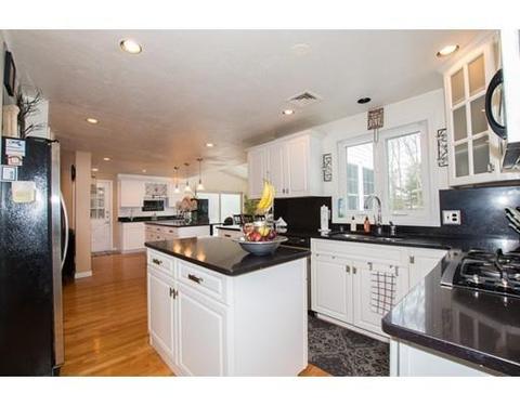28 Lordan Rd, Raynham, MA 02767 photo 9