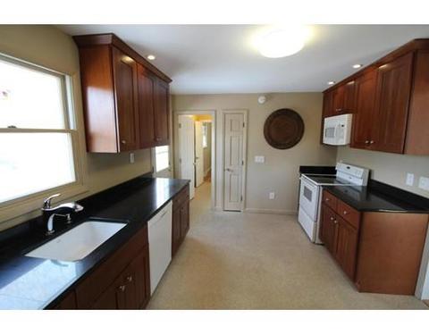 26 Valley Rd, Mashpee, MA 02649 photo 3