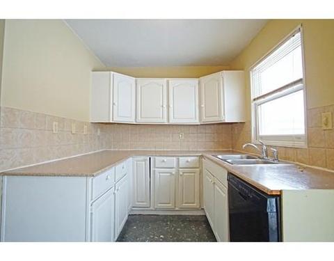 40 Old Farm Rd, Springfield, MA 01119 photo 7