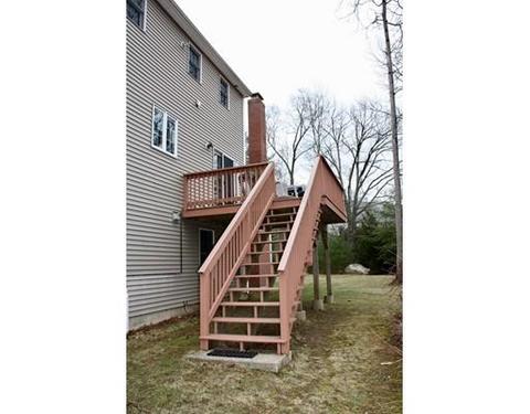 173 East St, Upton, MA 01568 photo 5