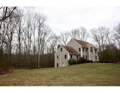 173 East St, Upton, MA 01568 photo 2